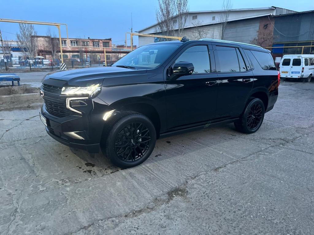 Chevrolet Tahoe на 22" кованых дисках нашего производства фото 2
